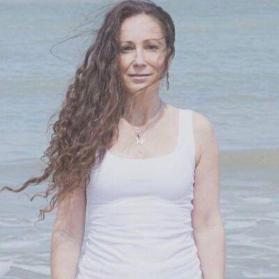 Davine Lemeire - Yogatherapeut & Hoogsensitief Therapeut