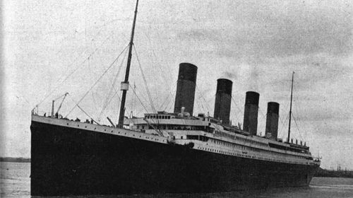 Lezing complot titanic jfk apollo 11 Bloom web