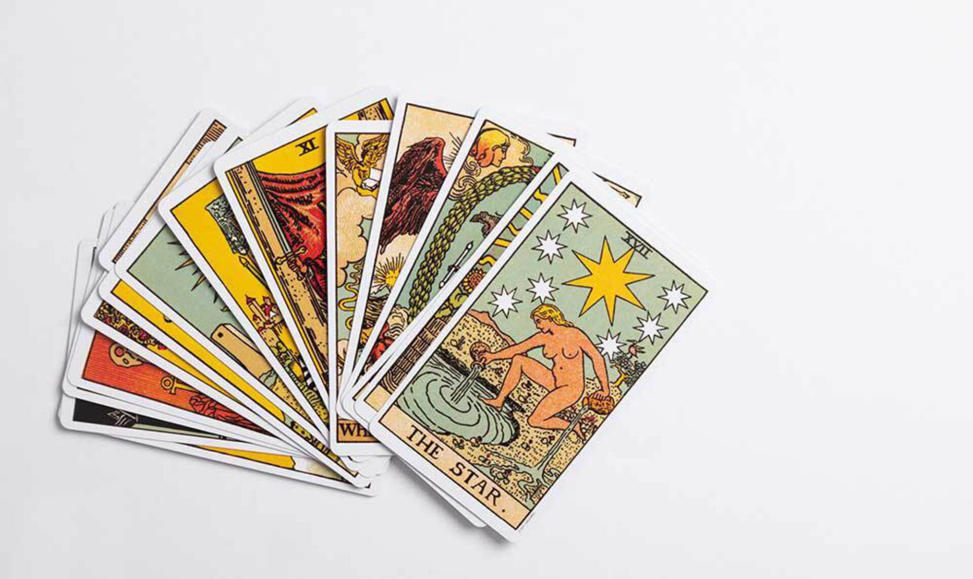 De overeenkomsten tussen astrologie en tarot: welke tarotkaart wordt aan welk sterrenbeeld gekoppeld?