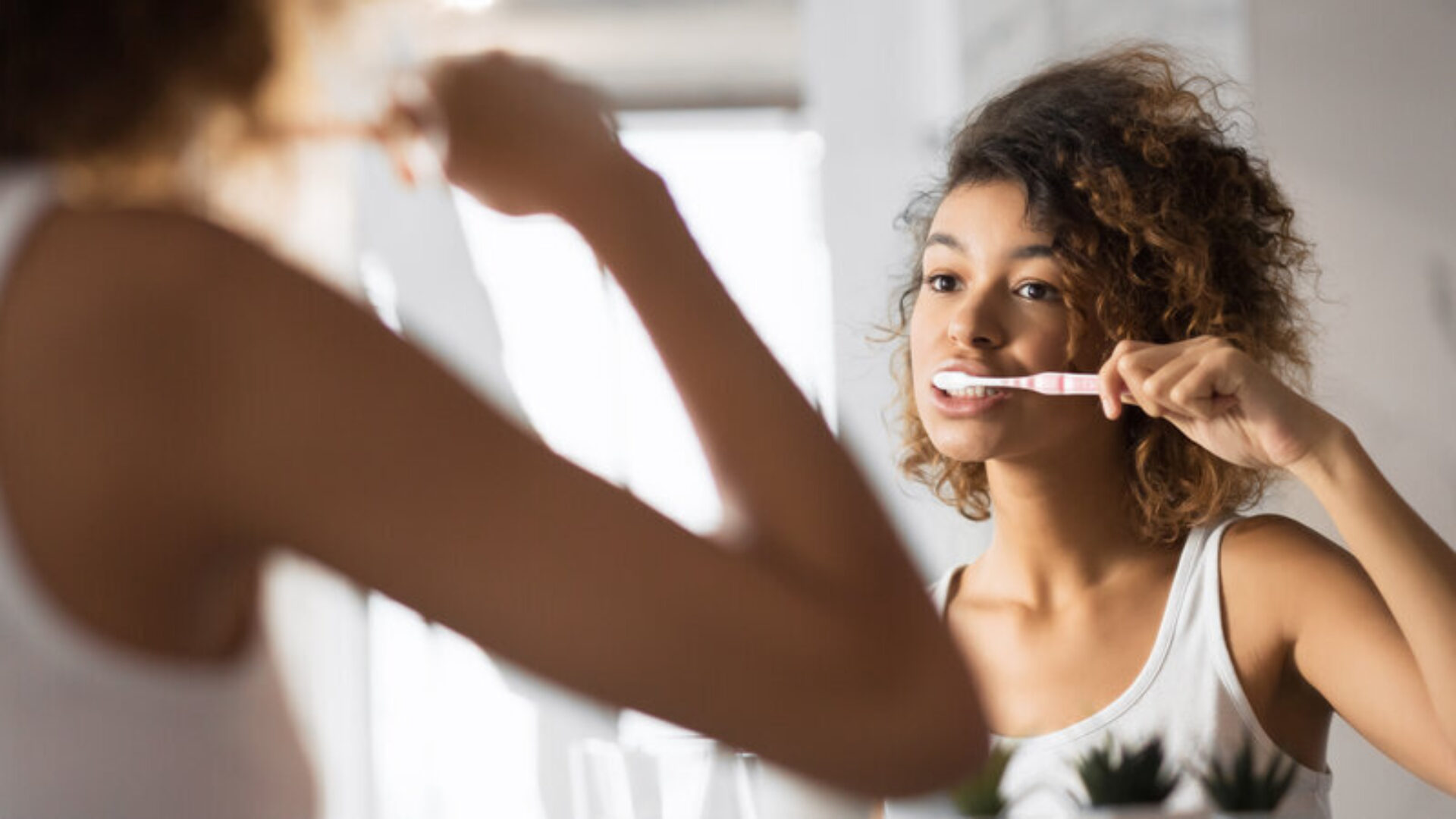 Tandpasta tabletten? Het duurzame alternatief voor poetsen met pasta uit een plastic tube!