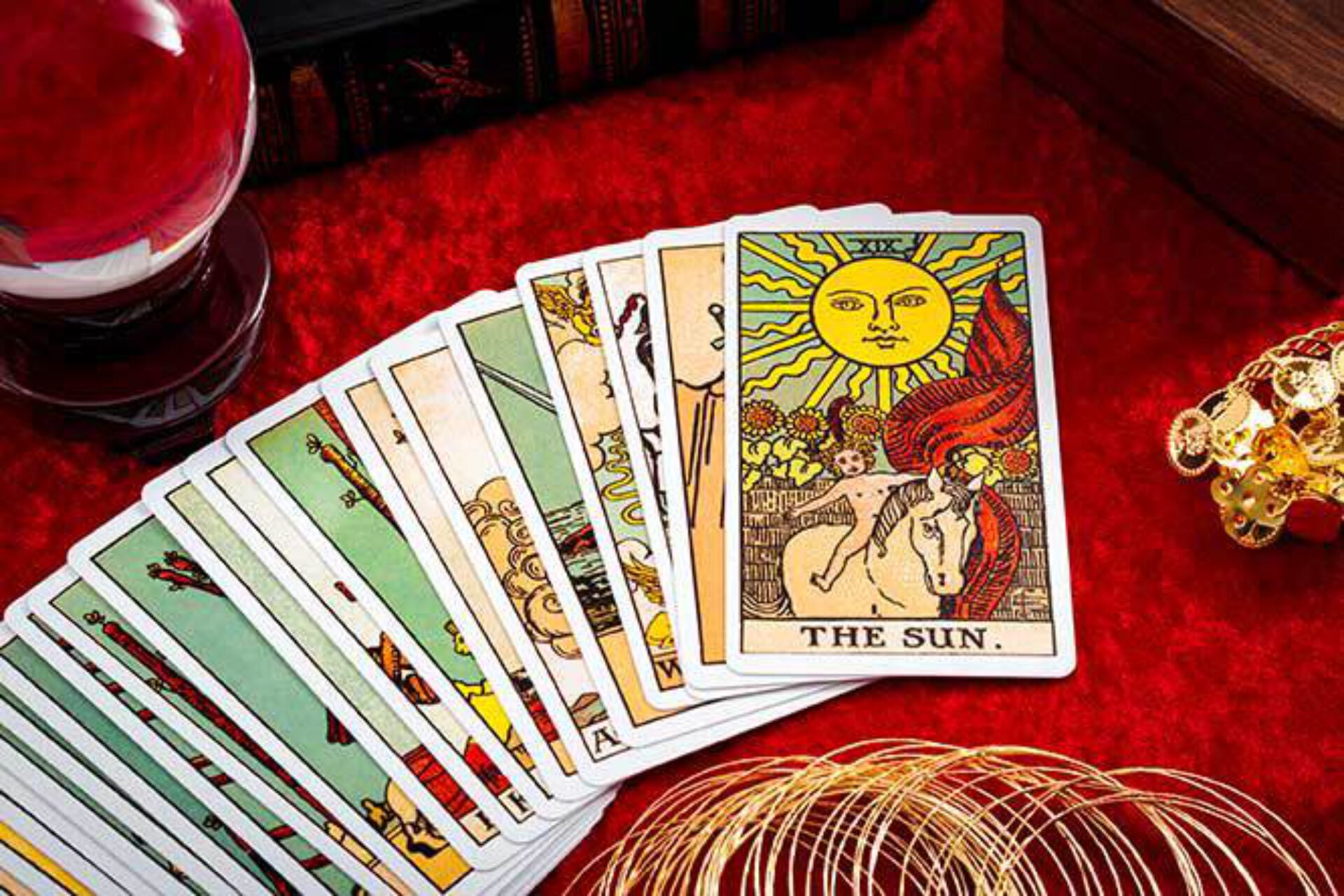 DOEN: de Tarot verschaft je antwoorden – zelf een reading geven