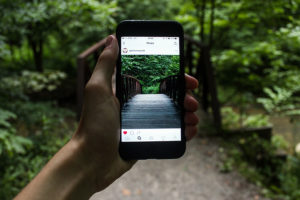 Yolo tijdperk depressieve gevoelens instagram Bloom web